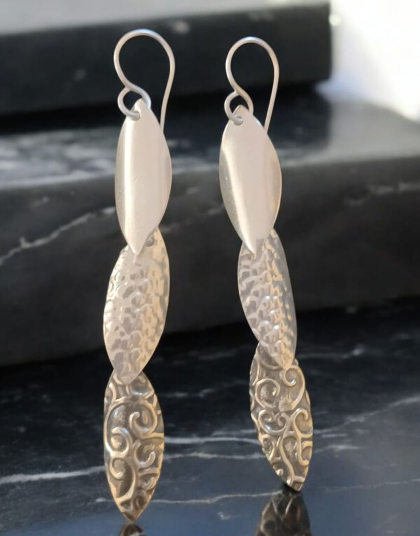 aretes de corazoncitos largo en plata .925 aretes de corazoncitos largo en plata .925