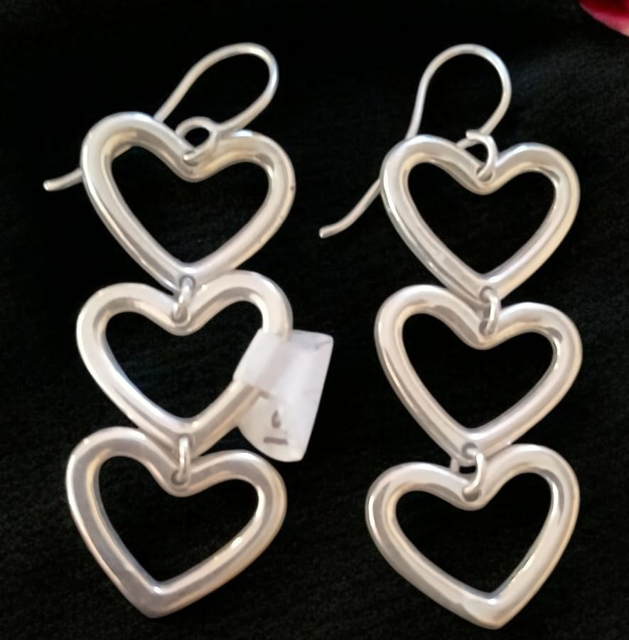 aretes de corazoncitos largo en plata .925 aretes de corazoncitos largo en plata .925